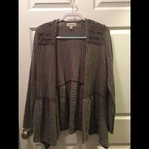 XXL Knox Rose long sleeve sweater.